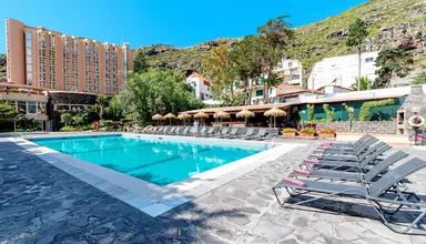 Dom Pedro Madeira Ocean Beach
