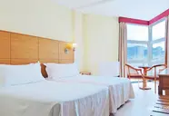 Dom Pedro Madeira Ocean Beach