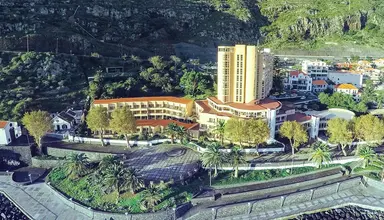 Dom Pedro Madeira Ocean Beach