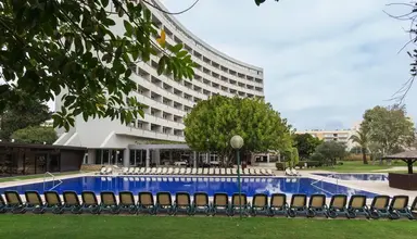 Dom Pedro Vilamoura