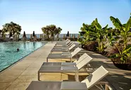 Domes Aulus Zante Autograph Collection