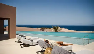Domes Novos Santorini Autograph Collection