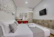 Domus Pietro Inn