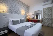 Domus Pietro Inn