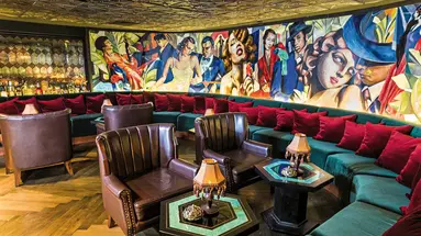 Double Six Luxury Suites