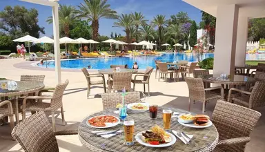 DoubleTree by Hilton Bodrum Isil Club