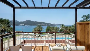 DoubleTree by Hilton Bodrum Isil Club