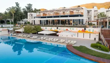 DoubleTree by Hilton Bodrum Isil Club