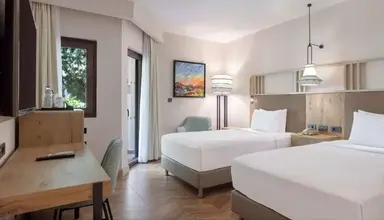 DoubleTree by Hilton Bodrum Isil Club