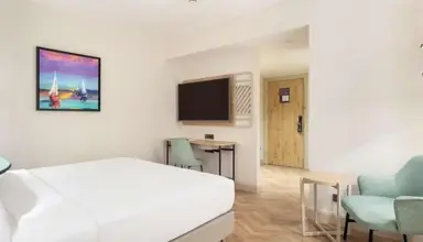 DoubleTree by Hilton Bodrum Isil Club