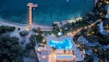 DoubleTree by Hilton Bodrum Isil Club