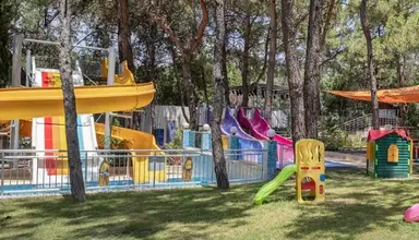 DoubleTree by Hilton Bodrum Isil Club
