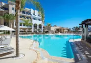 Doubletree By Hilton La Torre Golf Resort