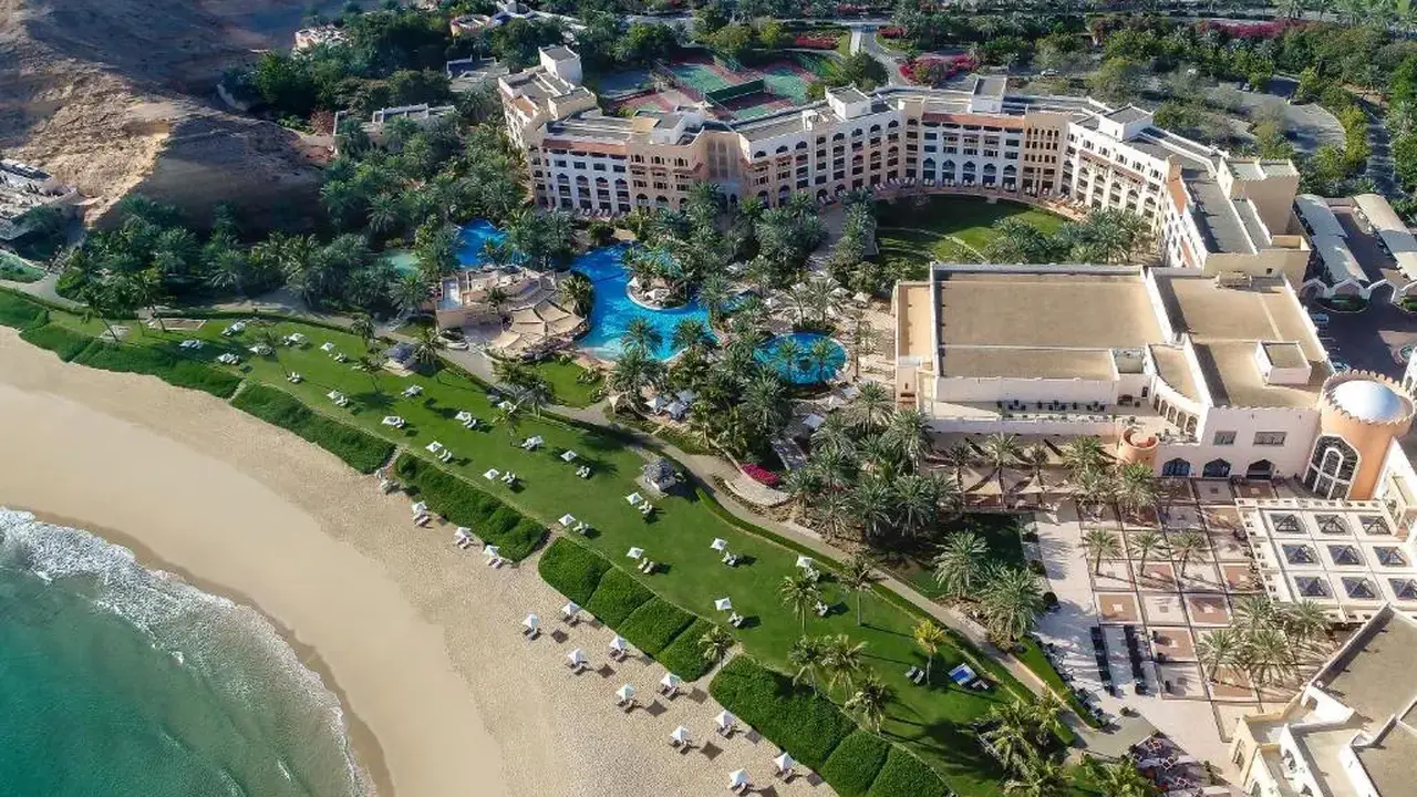 DoubleTree by Hilton Muscat Al Waha