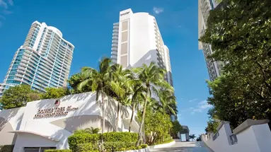 DoubleTree by Hilton Ocean Point Resort & Spa