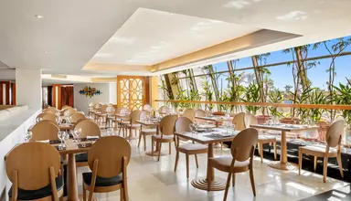 Doubletree by Hilton Sharks Bay