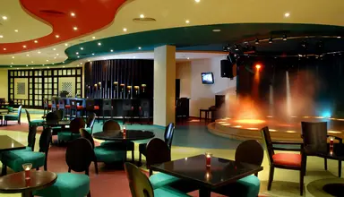 Doubletree by Hilton Sharks Bay
