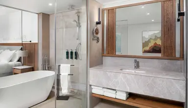 Doubletree by Hilton Sharks Bay