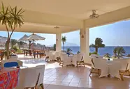 Doubletree by Hilton Sharks Bay