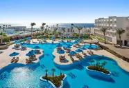 Doubletree by Hilton Sharks Bay