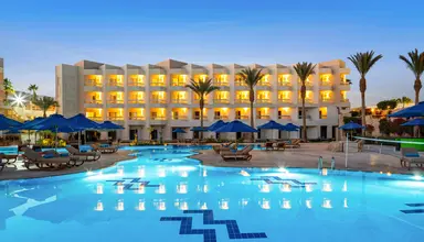 Doubletree by Hilton Sharks Bay