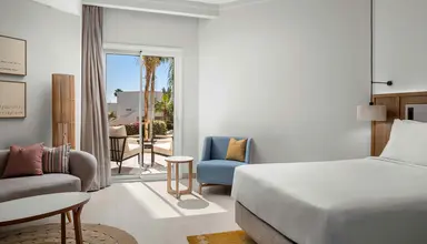 Doubletree by Hilton Sharks Bay