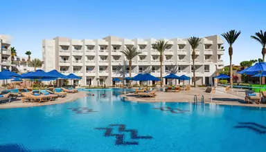 Doubletree by Hilton Sharks Bay
