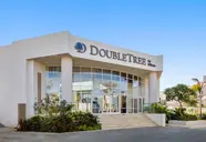 Doubletree by Hilton Sharks Bay
