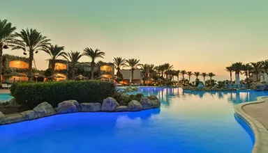 Dream Lagoon & Aqua Park Resort