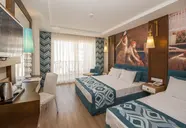 Dream World Resort & Spa