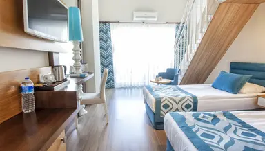 Dream World Resort & Spa