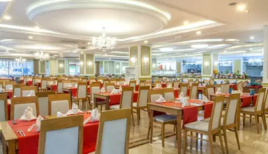 Dream World Resort & Spa
