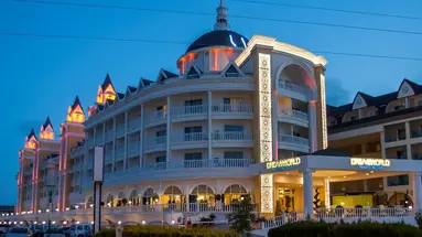 Dream World Resort & Spa