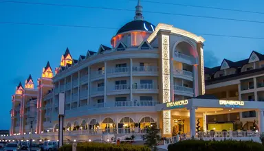 Dream World Resort & Spa