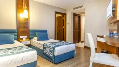 Dream World Resort & Spa