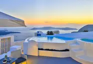 Dreams Luxury Suites
