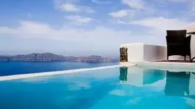 Dreams Luxury Suites