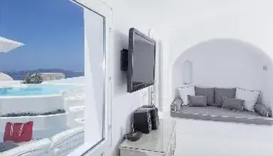 Dreams Luxury Suites
