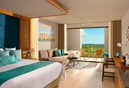 Dreams Playa Mujeres