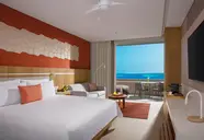 Dreams Vista Cancun Golf & Spa Resort
