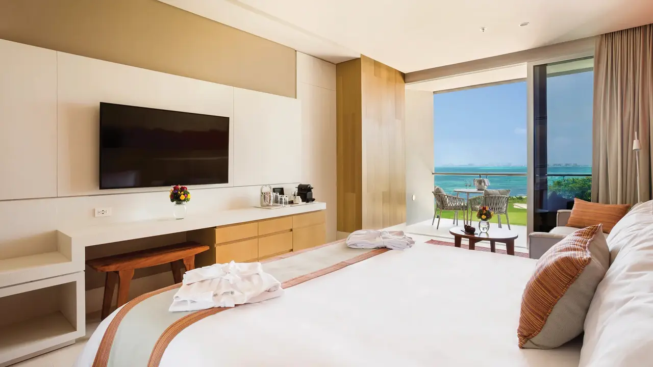Dreams Vista Cancun Golf & Spa Resort