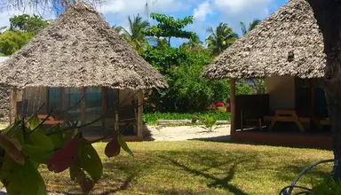Driftwood Beach Lodge