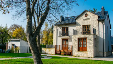 Dwa Księżyce