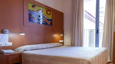 Dwo Valencia by Checkin