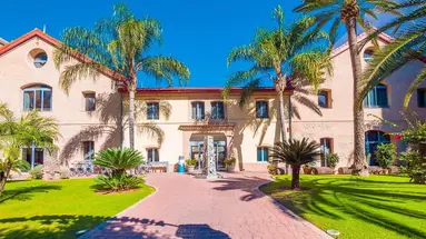 Dwo Valencia by Checkin