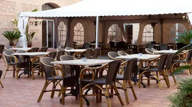 Dwo Valencia by Checkin