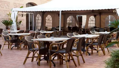 Dwo Valencia by Checkin