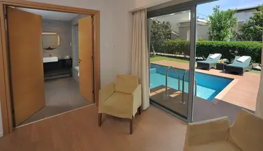 E Hotel Spa and Resort