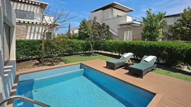 E Hotel Spa and Resort