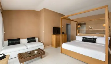 Eagles Palace